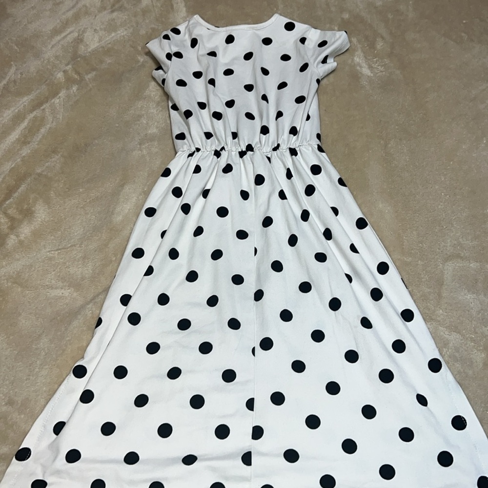 Dress - Picture 3 of 3
